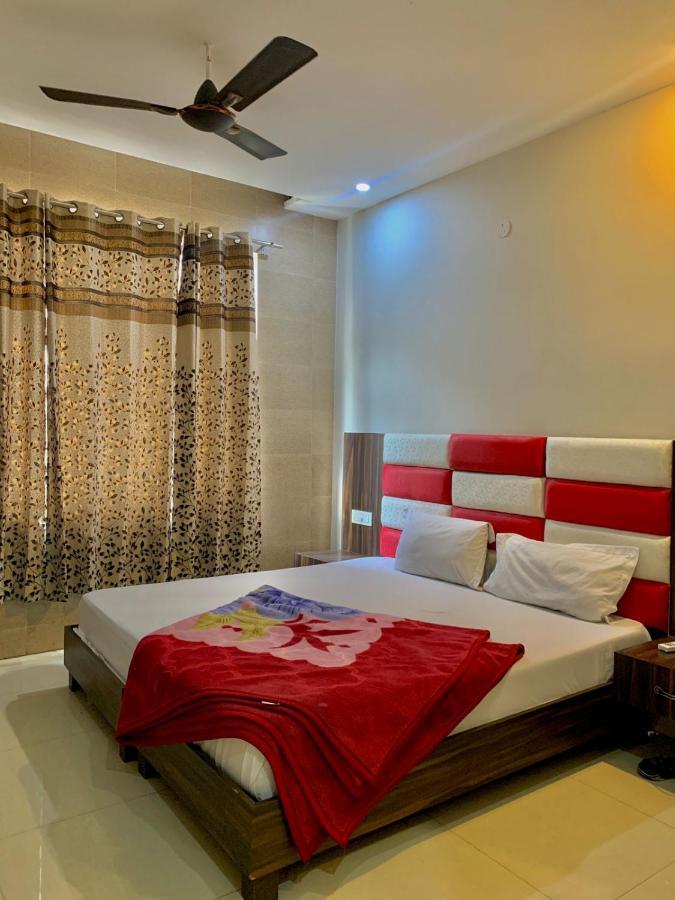 Hotel Sukhman Residency アムリトサル エクステリア 写真