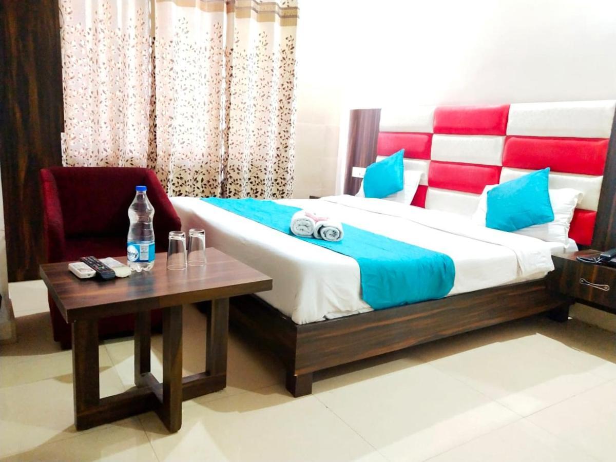 Hotel Sukhman Residency アムリトサル エクステリア 写真
